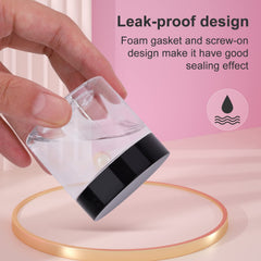 Loretoy smooth round travel jar makes packing cosmetics effortless and compact.