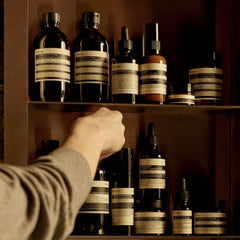 Aesop Amazing Face Cleanser closeup of Mandarin Rind ingredients for balanced skin.