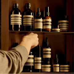 Ingredient panel of Aesop Rind Concentrate Body Balm highlights pink grapefruit and citrus rind.
