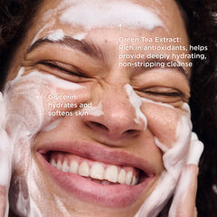 AESTURA ATOBARRIER365 glycerin-rich formula image for hydrating cleanse.