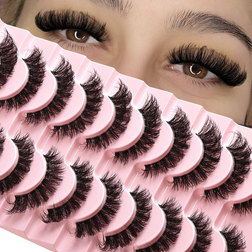 APCYUST Lashes invisible-band close-up shows seamless blending for natural day-to-day wear