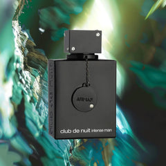 Armaf Club De Nuit Intense musk ambergris base delivers lasting warmth.