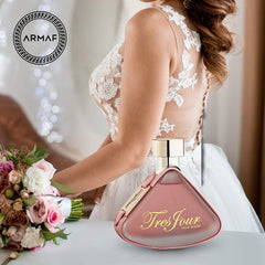Armaf Tres Jour flacon angle showcases floral heart notes ideal for daytime events.