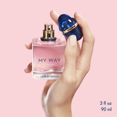 Armani Beauty My Way floral-notes close-up highlights bergamot, orange blossom, and tuberose for a fresh, luminous scent.