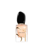 Armani Beauty Sí bottle features jewel-like design for daily elegance and presence