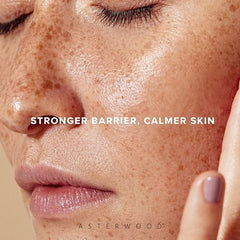 Asterwood Hyaluronic Acid hydration close-up emphasizing deep moisture retention.