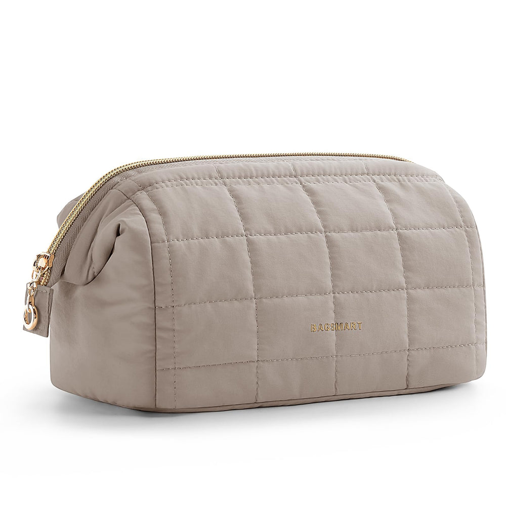 BAGSMART makeup bag wide-opening design for easy access and quick beauty routine