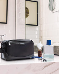 BAGSMART toiletry bag interior layout with pockets for organized grooming items