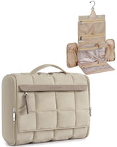 BAGSMART travel toiletry bag full-open hanging design keeps cosmetics organized for quick access.