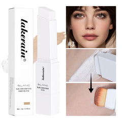 Bangfeng foundation-stick dual-ended design enables quick on-the-go touch-ups.