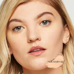 bareMinerals Original Matte Loose Foundation close-up shows non-drying mineral-based formula for clearer look over time