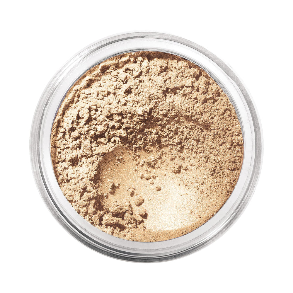 bareMinerals Queen Phyllis loose eyeshadow compact close-up showing creamy texture for effortless blending.