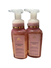 Bath & Body Works Champagne Toast bottle delivers refreshing cleansing during daily hand wash.