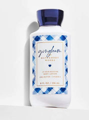 Bath & Body Works Gingham gift set packaging display highlights a complete trio