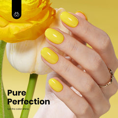 Beetles Sunrise Glow on-nail shot highlights even application and high-gloss finish