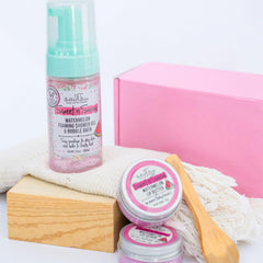 Bella & Bear watermelon foaming shower gel highlights a juicy scent during daily showers.