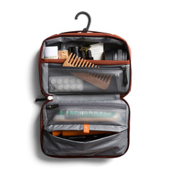 Bellroy Hanging Toiletry Kit toothbrush pocket keeps brushes tidy