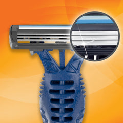 BIC Comfort 3 Advance ergonomic handle for a secure grip in wet conditions
