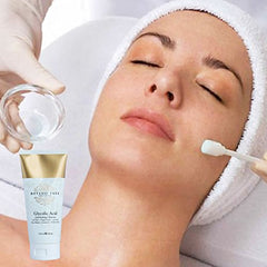 Close-up of Botanic Tree Glycolic Face Wash texture showing creamy lather.