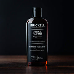 Brickell Men's Clarifying Gel Face Wash aloe detail highlights soothing skin renewal.