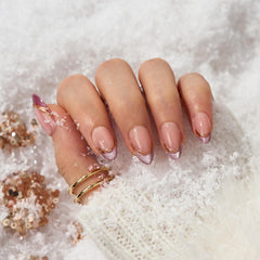 BTArtbox 3D gold line detail close-up highlights craftsmanship for premium decorative nails.