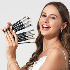 Bueart Design pony hair bristles close-up – firmer precision for detailed eye makeup