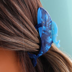 BWESOO shark-claw clip in-hair demonstrates secure grip