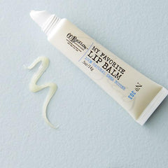 C.O. Bigelow Mentha Shine lip balm tube delivers high-gloss finish and refreshed lips.