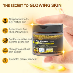 Close-up of Caderno Inteligente Bee Venom Cream jar showing rich texture