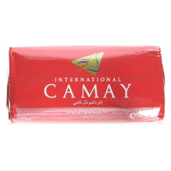 Camay Classic Bar Soap softly-scented-fragrance image highlights a gentle fragrance for showers.