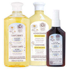 Camomila Intea Kids shampoo bottle pour highlighting chamomile-derived cleansing for blonde hair
