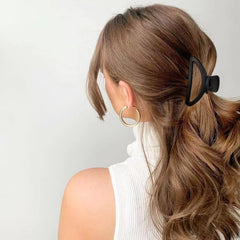 Canitor dark brown matte claw clip holds thick hair effortlessly