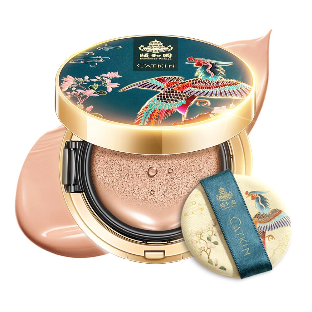 Catkin Phoenix cushion compact closeup shows smooth, even base for daily wear.