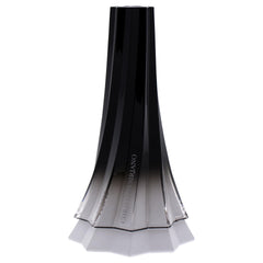 Christian Siriano People Are People spray highlights floral tones for breezy mornings.