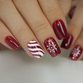 CurvLife Holiday Frost short nails kit for at-home manicures and quick style.