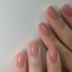 Curvlife natural-fit nails closeup highlights flexible gel for comfortable wear.