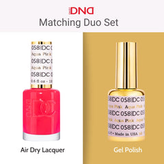 Daisy DND manicure application close-up with smooth, rich green color.