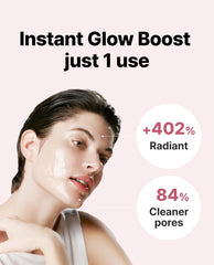 Delere Caviar Glow peel-off action shows easy removal and refreshed skin texture