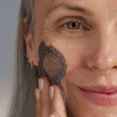 Dermalogica Daily Superfoliant paste formation activated with water for smooth, refreshed skin.