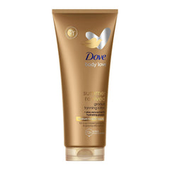 Dove Derma Spa Summer Revived bottle pour for a gradual sun-kissed glow
