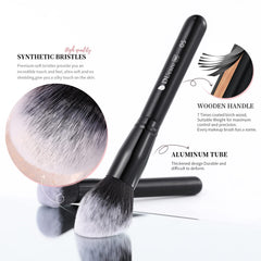 DUcare soft synthetic brush heads ensure comfortable use on sensitive skin.