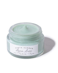 Earth Harbor AQUA AURA Seaweed Collagen ingredients image emphasizing hydration and nourishment.