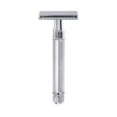 Edwin Jagger DE89LBLAMZ razor head close-up showing precision engineering for a smooth shave.