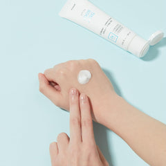 ETUDE SoonJung rich-moist cream texture closeup suggests fast-absorbing hydration