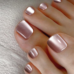 Fandamei cat eye toenails design with shimmering effect for chic looks