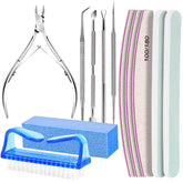 Fandamei manicure set laid out for easy at-home nail care and travel prep.