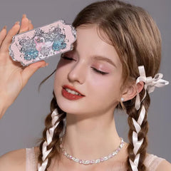 Flower Knows Swan Ballet four matte shades for precise crease and contour.