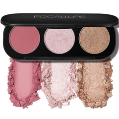 FOCALLURE 3in1 palette outer packaging—compact travel-friendly beauty essential.