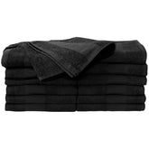 ForPro Premium Bleach Tough Salon Towels bleach-proof fabric demonstrates durable performance in salons.