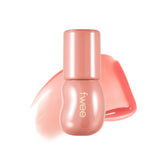 Fwee 3D Voluming Gloss Vanilla 70% rich bottle close-up for long-lasting shine and hydration.